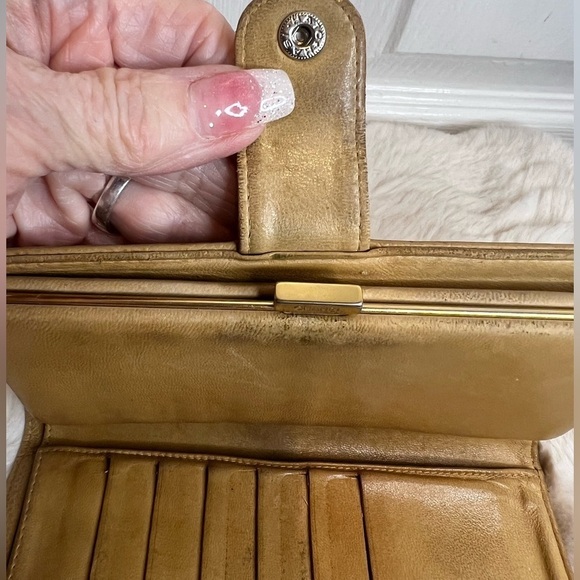 CHANEL BEIGE CAVIER BIFOLD WALLET
🌷AS IS🌷 - Picture 3 of 16